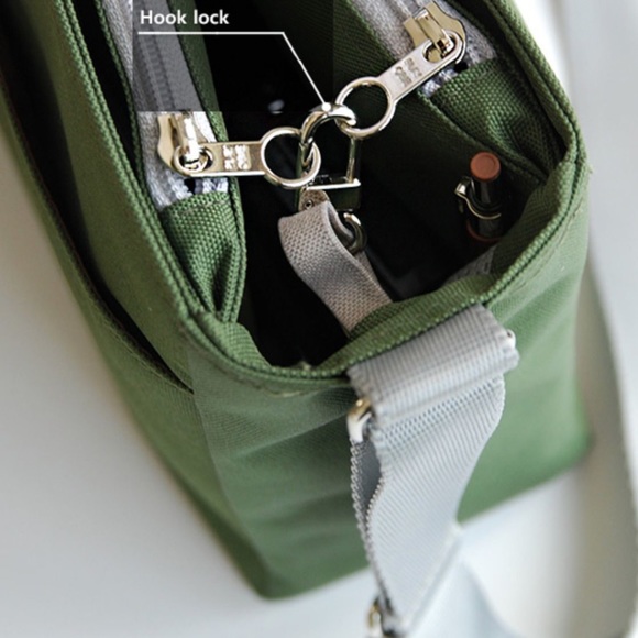 Pick Up Travel Bag - Picture 9 of 16